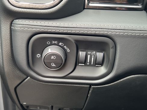 New 2026 RAM 3500 Limited AWD/4WD image 29