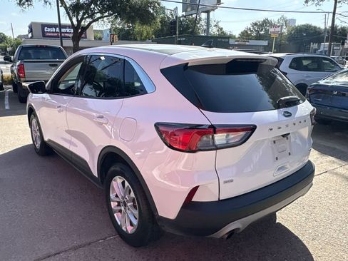 Used 2020 Ford Escape SE FWD image 4