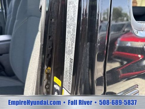 Used 2024 Jeep Wrangler Unlimited Sport AWD/4WD image 19
