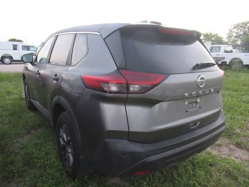 Used 2021 Nissan Rogue S FWD image 4