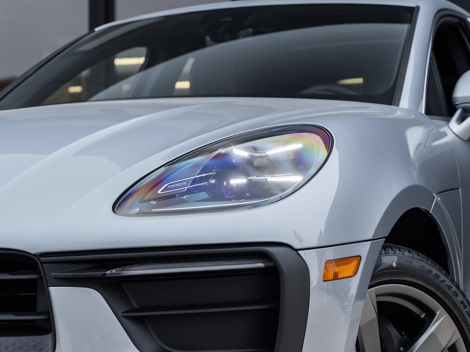 Certified 2026 Porsche Macan AWD/4WD image 16