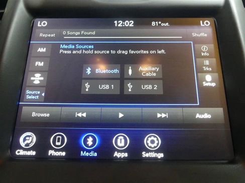 Used 2023 Chrysler 300 Touring w/ Sport Appearance Package RWD image 38