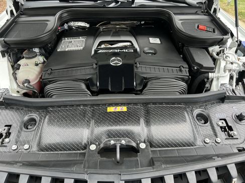 Certified 2025 Mercedes-Benz GLS 63 AMG 4MATIC image 36
