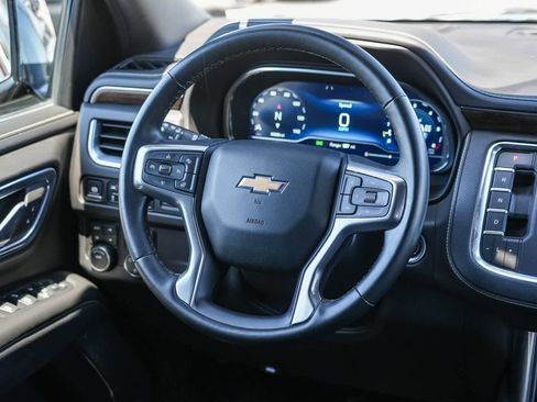 Used 2024 Chevrolet Suburban Premier AWD/4WD image 15