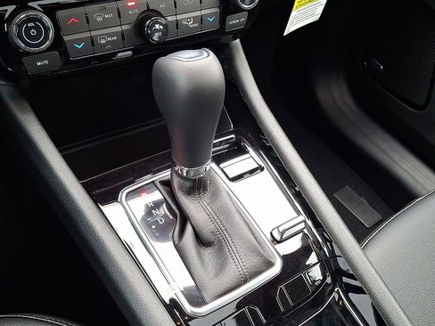 New 2026 Jeep Compass Limited image 12