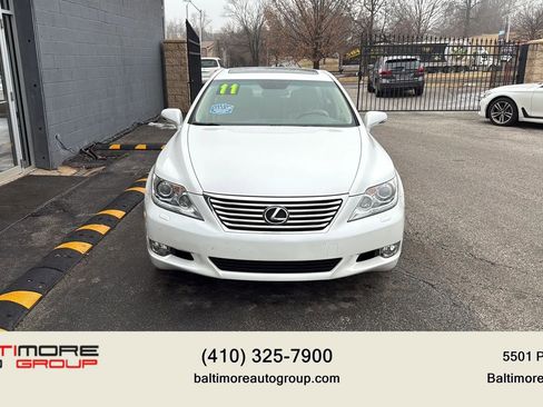 Used 2011 Lexus LS 460 w/ Comfort Pkg image 2