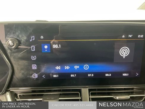 Used 2025 Chevrolet Trax ACTIV w/ Sunroof Package FWD image 36