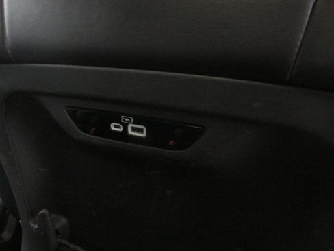 Used 2023 Chrysler Pacifica Touring-L FWD image 26