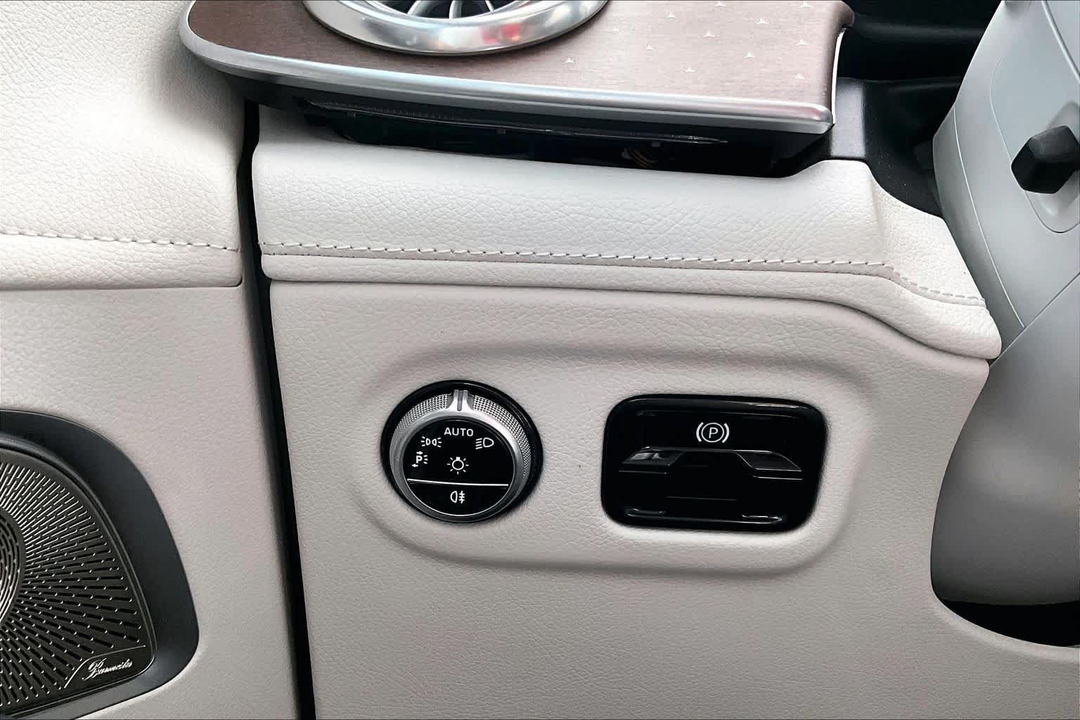 Used 2023 Mercedes-Benz EQE 350+ SUV image 33