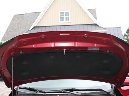 Used 2020 GMC Terrain SLT w/ Preferred Package AWD/4WD image 38