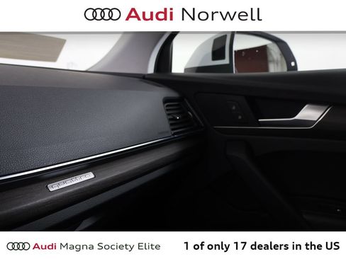 Used 2023 Audi Q5 2.0T Premium w/ Convenience Package AWD/4WD image 7