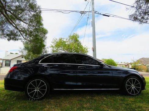 Used 2019 Mercedes-Benz C 300 Sedan w/ Premium Package image 9