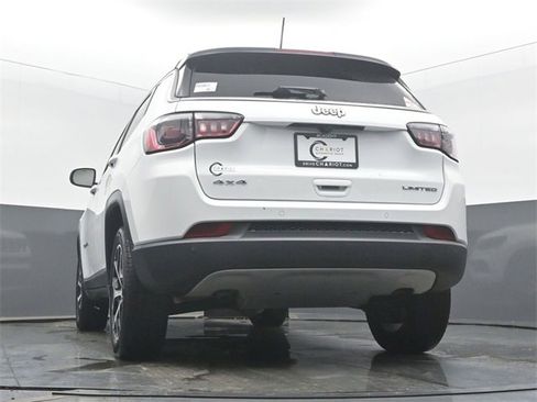 Used 2024 Jeep Compass Limited image 49
