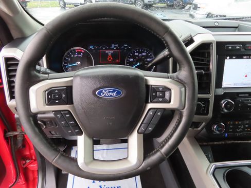 Used 2019 Ford F250 Lariat w/ Lariat Ultimate Package image 32