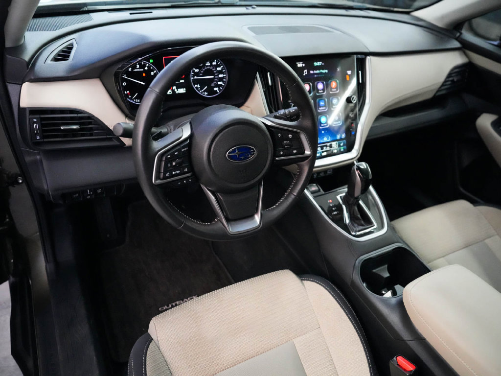 Used 2024 Subaru Outback Premium AWD/4WD image 16