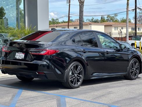 Used 2025 Toyota Camry XSE image 5
