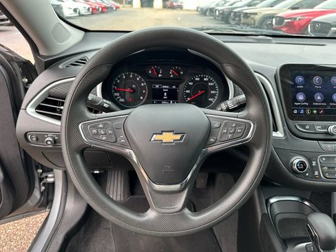 Used 2024 Chevrolet Malibu LT image 17