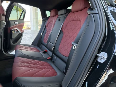 New 2026 BMW X6 xDrive40i image 13