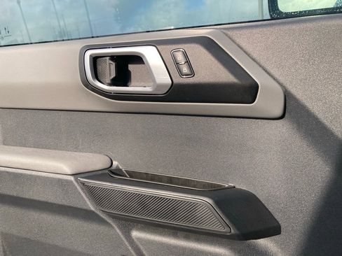 Used 2023 Ford Bronco Big Bend w/ Sasquatch Package image 12