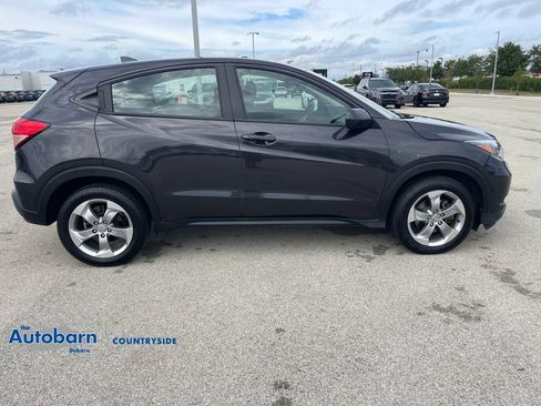 Used 2018 Honda HR-V LX image 6