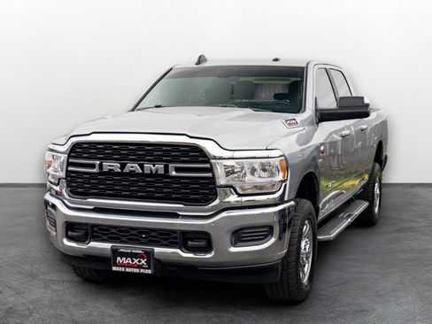 Used 2022 RAM 2500 Big Horn AWD/4WD image 3