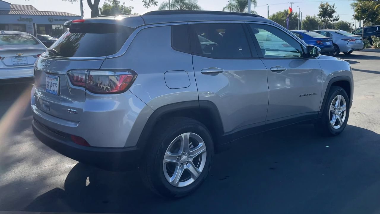 Used 2023 Jeep Compass Latitude AWD/4WD image 7