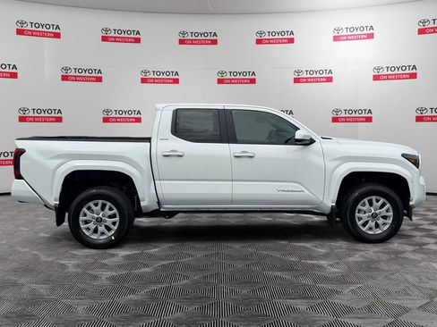 New 2026 Toyota Tacoma SR5 AWD/4WD image 4