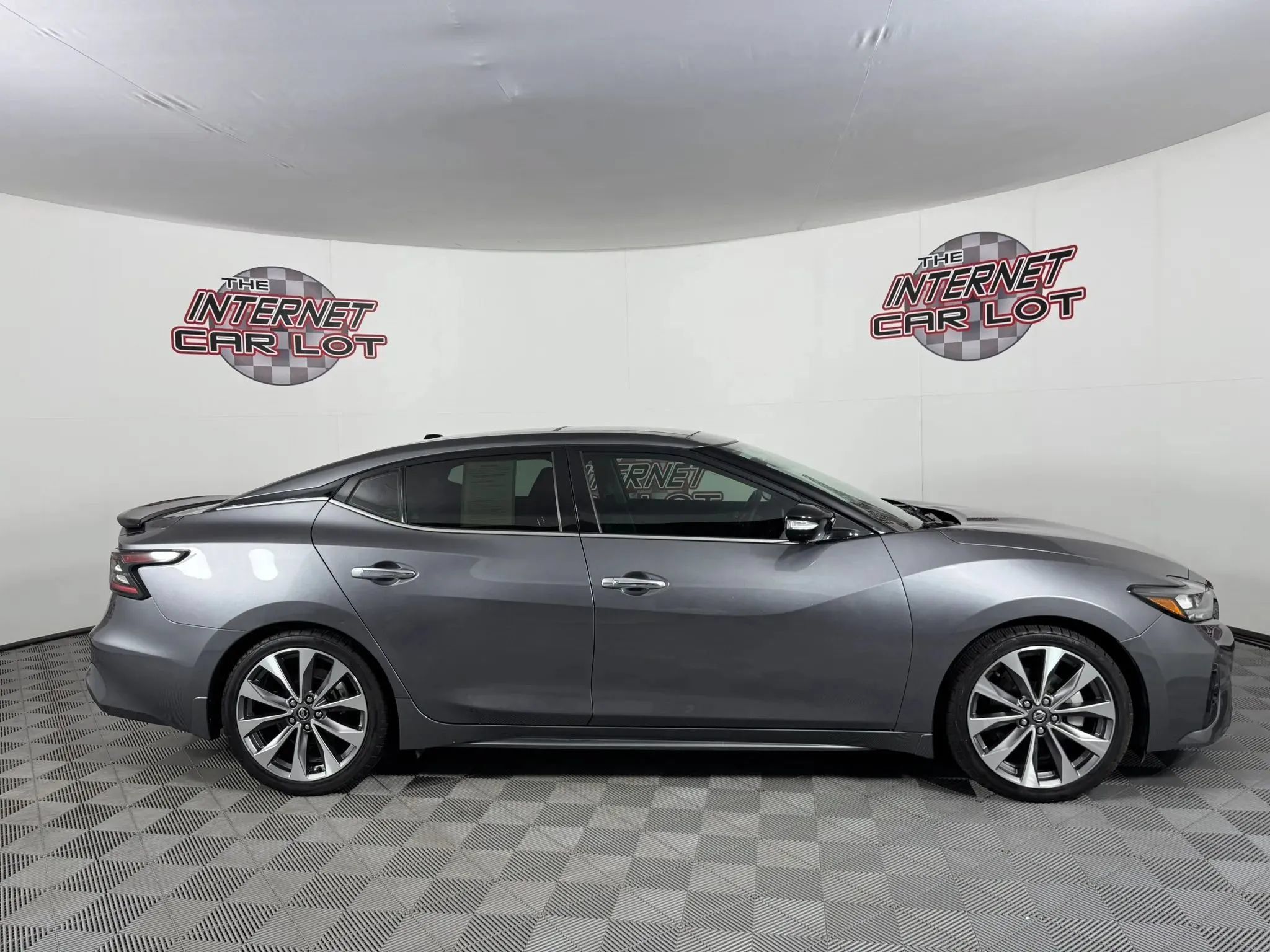 Used 2022 Nissan Maxima Platinum w/ Sport Mat Group FWD image 8