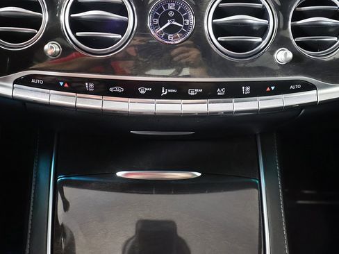Used 2019 Mercedes-Benz S 560 4MATIC Sedan image 58