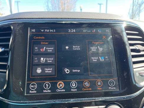 Used 2019 Jeep Grand Cherokee Limited w/ Luxury Group II image 23