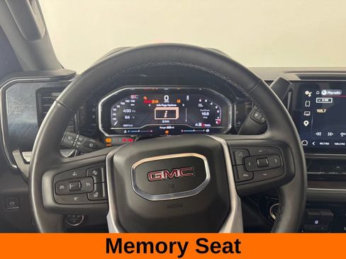 Used 2025 GMC Sierra 1500 SLT AWD/4WD image 16