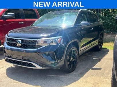 Used 2022 Volkswagen Taos SE w/ IQ.Drive SE Package