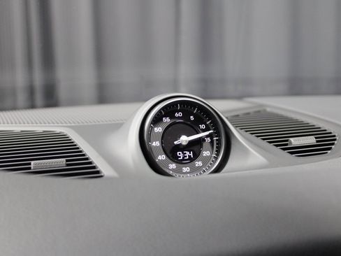 New 2026 Porsche Cayenne S image 34