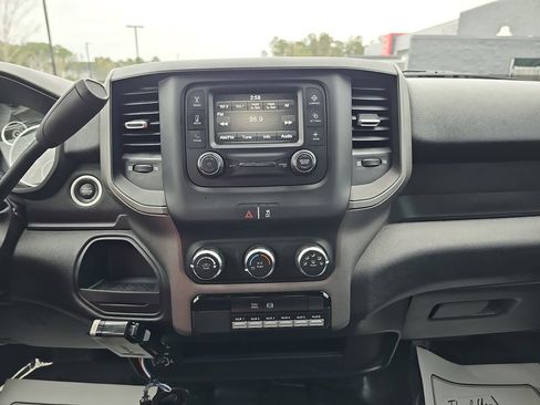 Used 2022 RAM 2500 Tradesman w/ Chrome Appearance Group AWD/4WD image 24