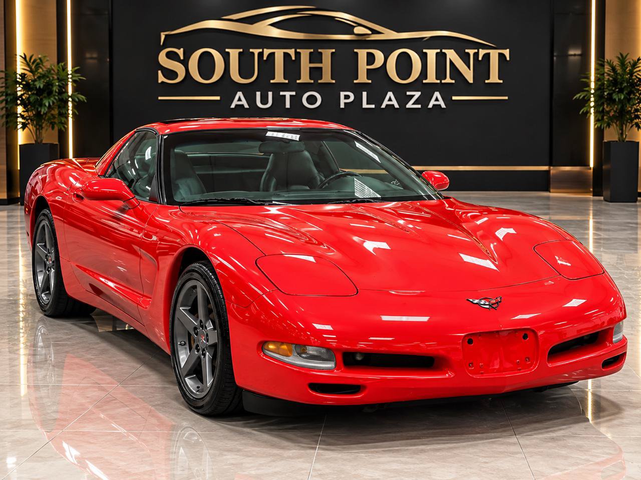 Used 1997 Chevrolet Corvette Coupe RWD image 1