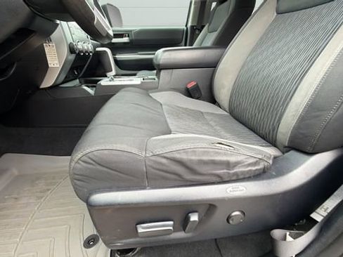 Used 2014 Toyota Tundra SR5 w/ SR5 Upgrade Package image 16