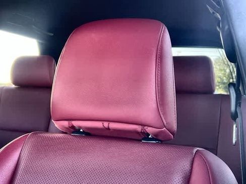 Used 2022 Lexus GX 460 Premium w/ Premium Package image 25