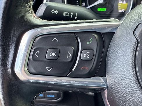 Used 2021 Jeep Wrangler Unlimited Sahara w/ Cold Weather Group AWD/4WD image 28