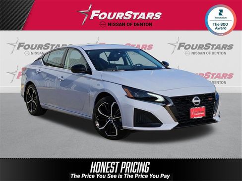 New 2025 Nissan Altima 2.5 SR image 1