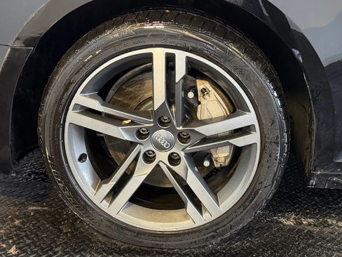 Used 2018 Audi A4 2.0T Premium Plus image 10