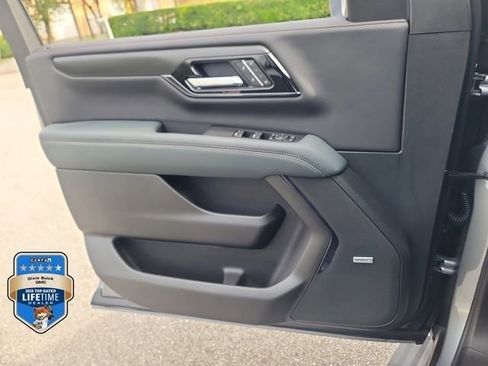 New 2026 GMC Yukon XL AT4 w/ AT4 Premium Plus Package AWD/4WD image 22