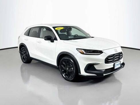 Used 2025 Honda HR-V Sport image 1