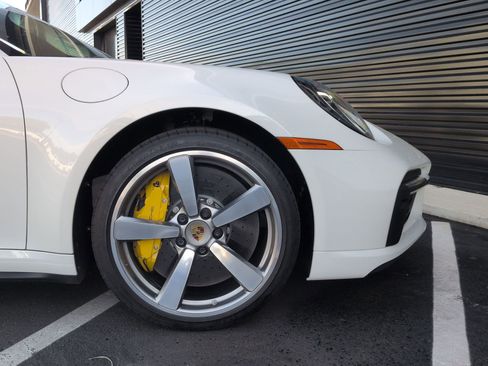 Certified 2022 Porsche 911 Turbo S AWD/4WD image 11