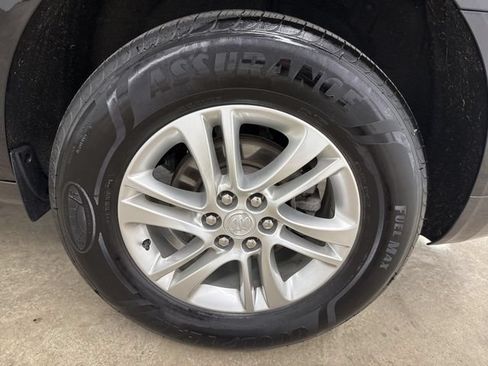 Used 2021 Buick Enclave Preferred w/ LPO, Floor Liner Package FWD image 12