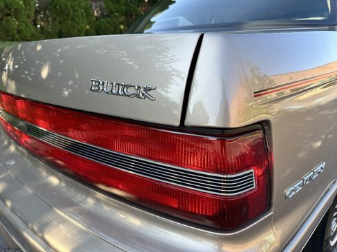 Used 1996 Buick Century Sedan FWD image 39