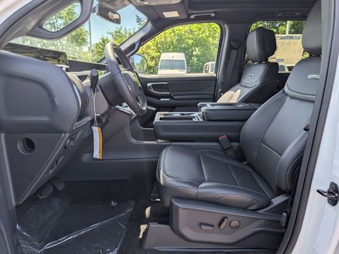 New 2026 Ford Expedition Platinum w/ Stealth Performance Package AWD/4WD image 11