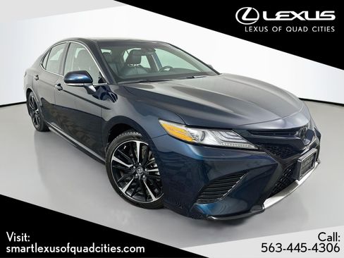 Used 2019 Toyota Camry XSE FWD image 1