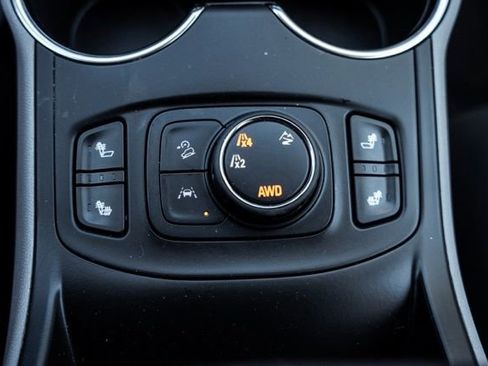 Used 2023 GMC Terrain SLT AWD/4WD image 24