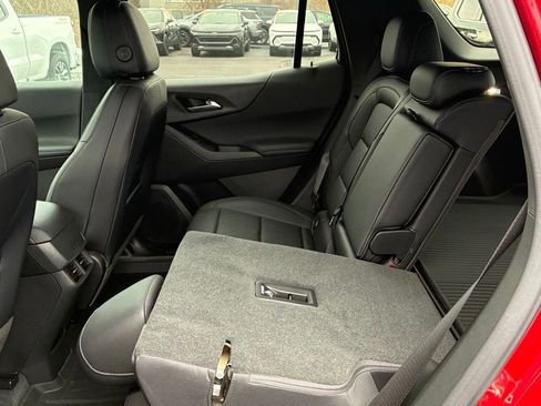 New 2026 Chevrolet Equinox LT w/ Convenience Package II image 33