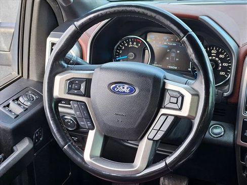 Used 2018 Ford F150 Platinum w/ Equipment Group 701A Luxury image 11